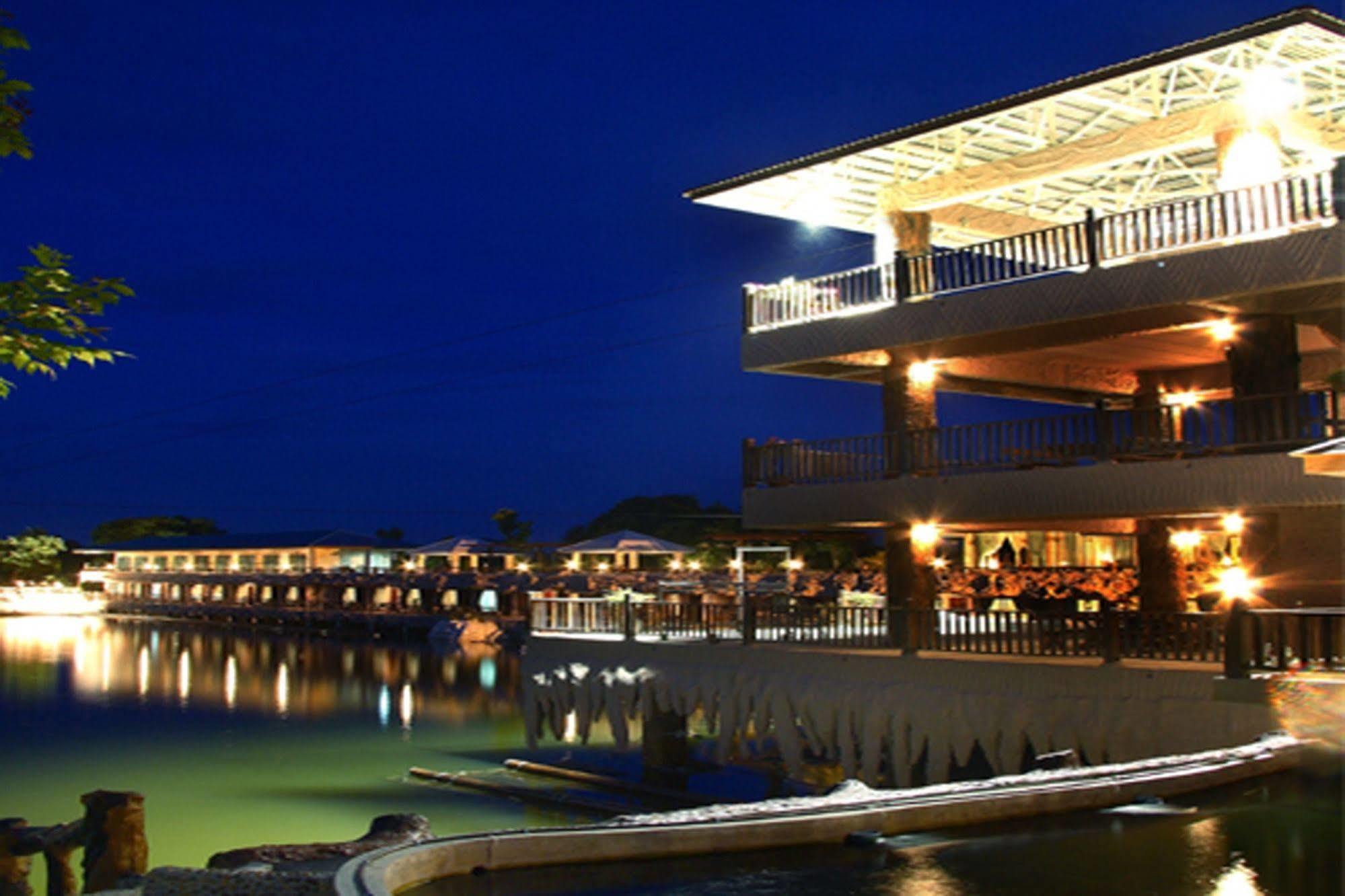 Chart Trip Resort Nakhon Ratchasima Exterior photo