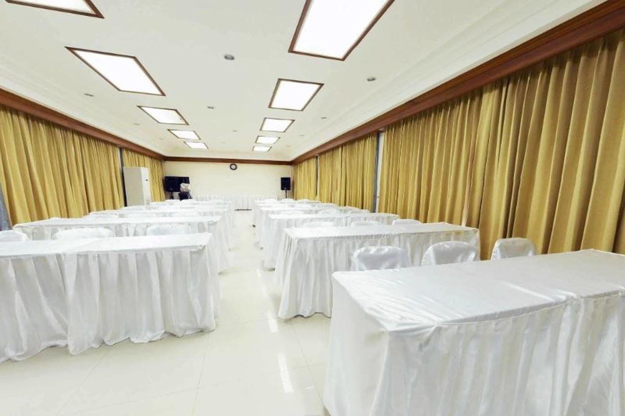 Chart Trip Resort Nakhon Ratchasima Exterior photo