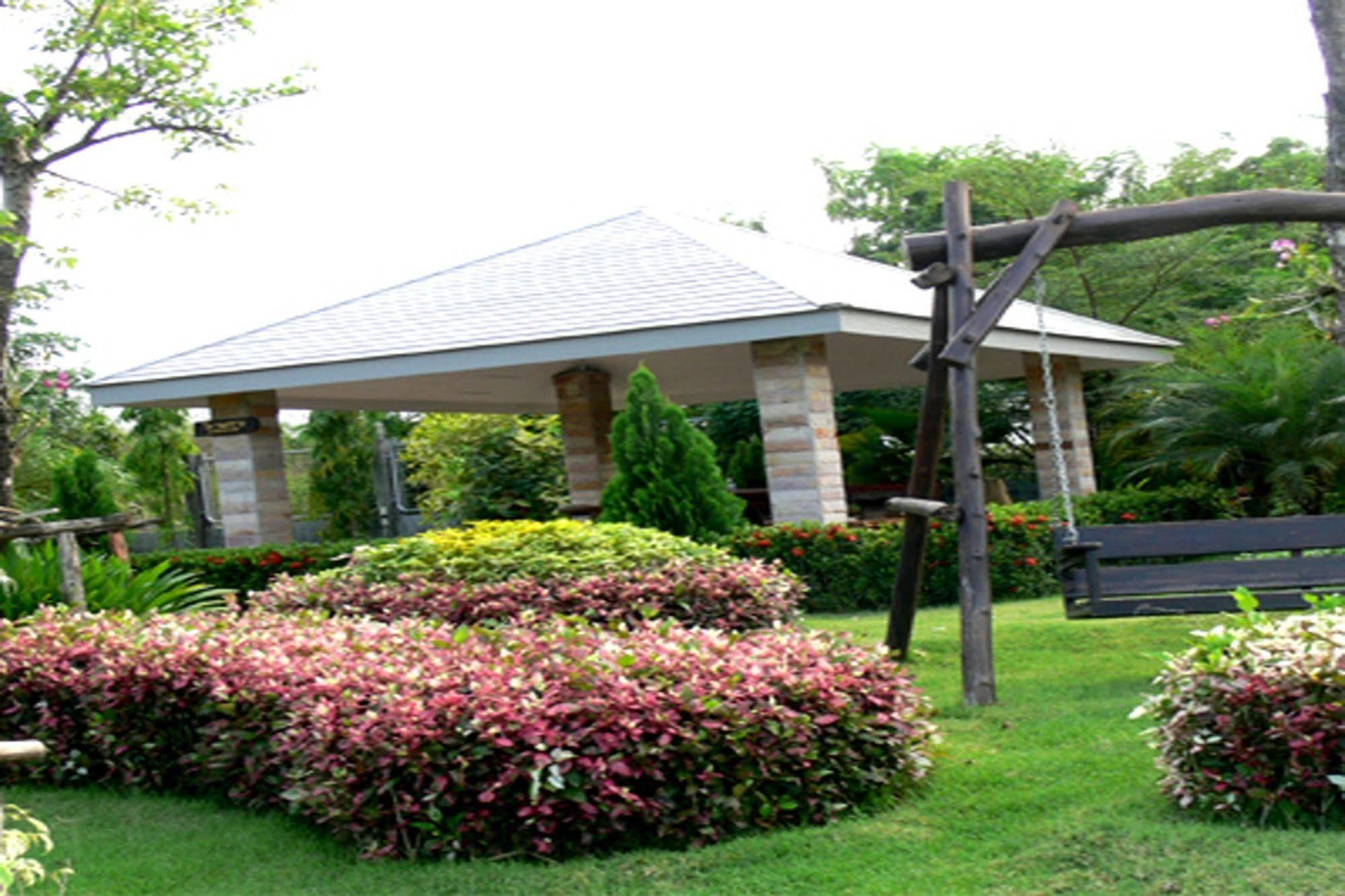 Chart Trip Resort Nakhon Ratchasima Exterior photo
